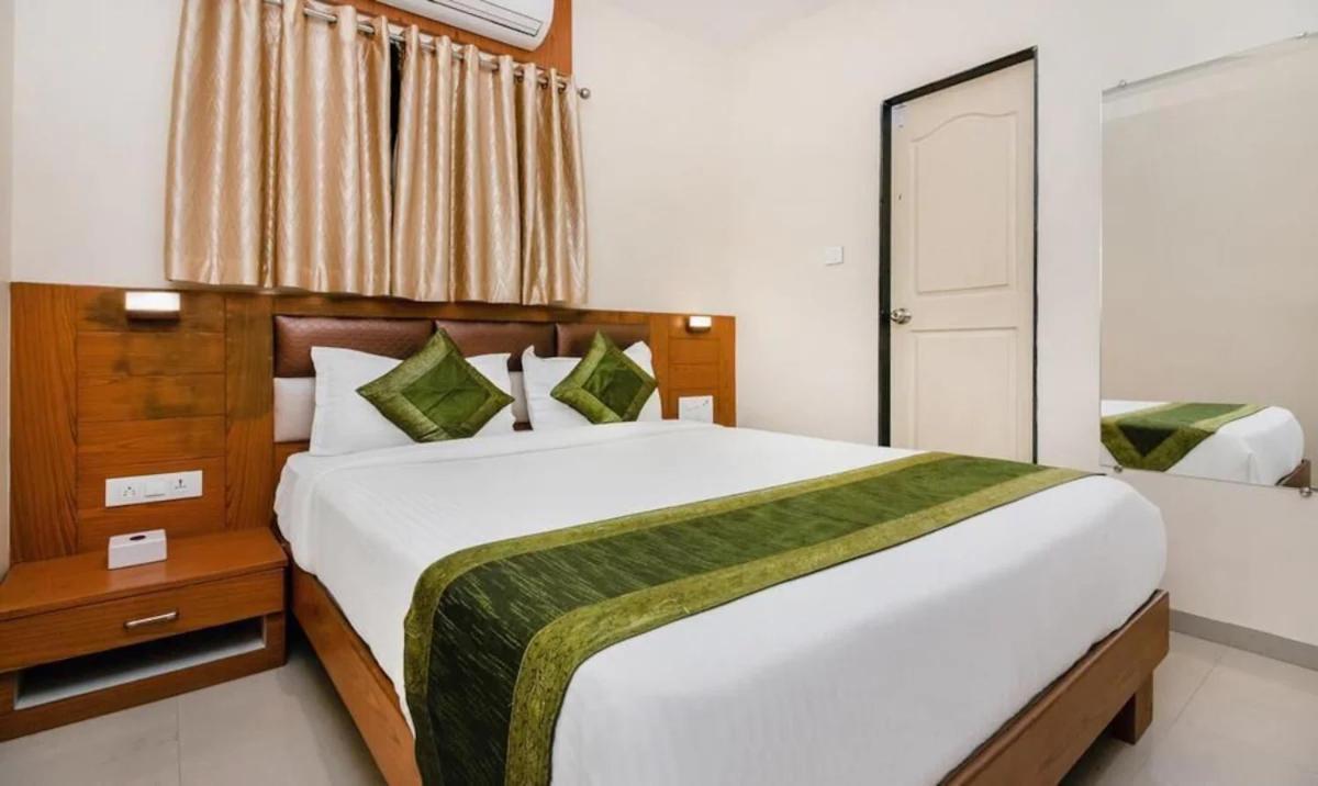 Hotel Volga Plaza มุมไบ ภายนอก รูปภาพ